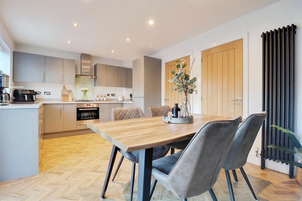 Property photo 2 of 22 93F8c269-Img_8003-Img_8005.Jpg