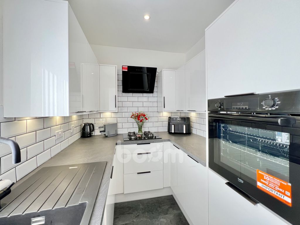 Property photo 1 of 21 Barrie Terrace, Ardrossan Kitchen Shot