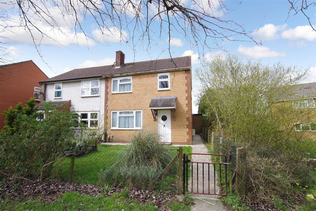 Property photo 1 of 11