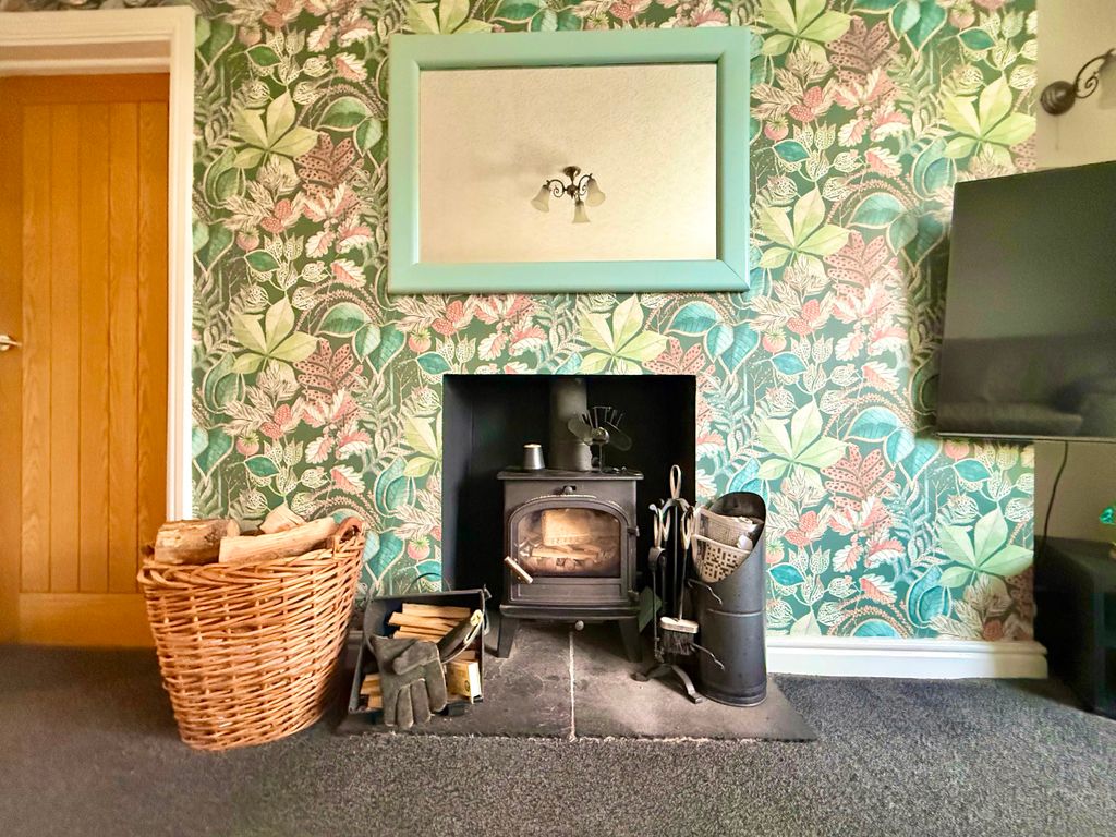 Property photo 3 of 25