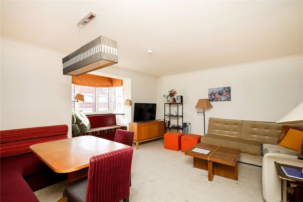 Property photo 3 of 13 Picture No. 12