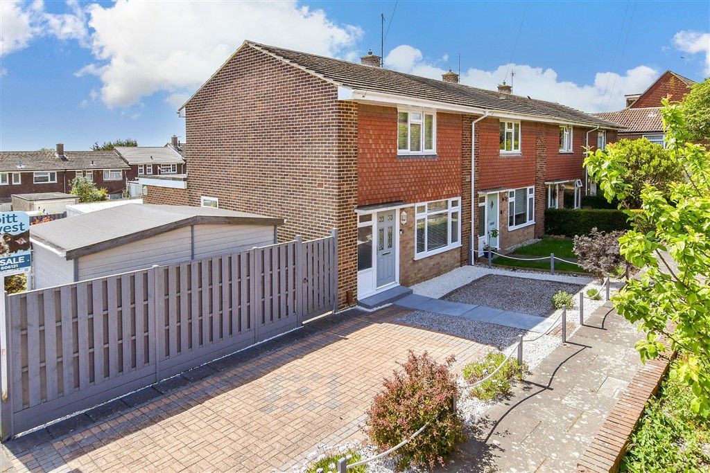 Property photo 1 of 17 External (Web)