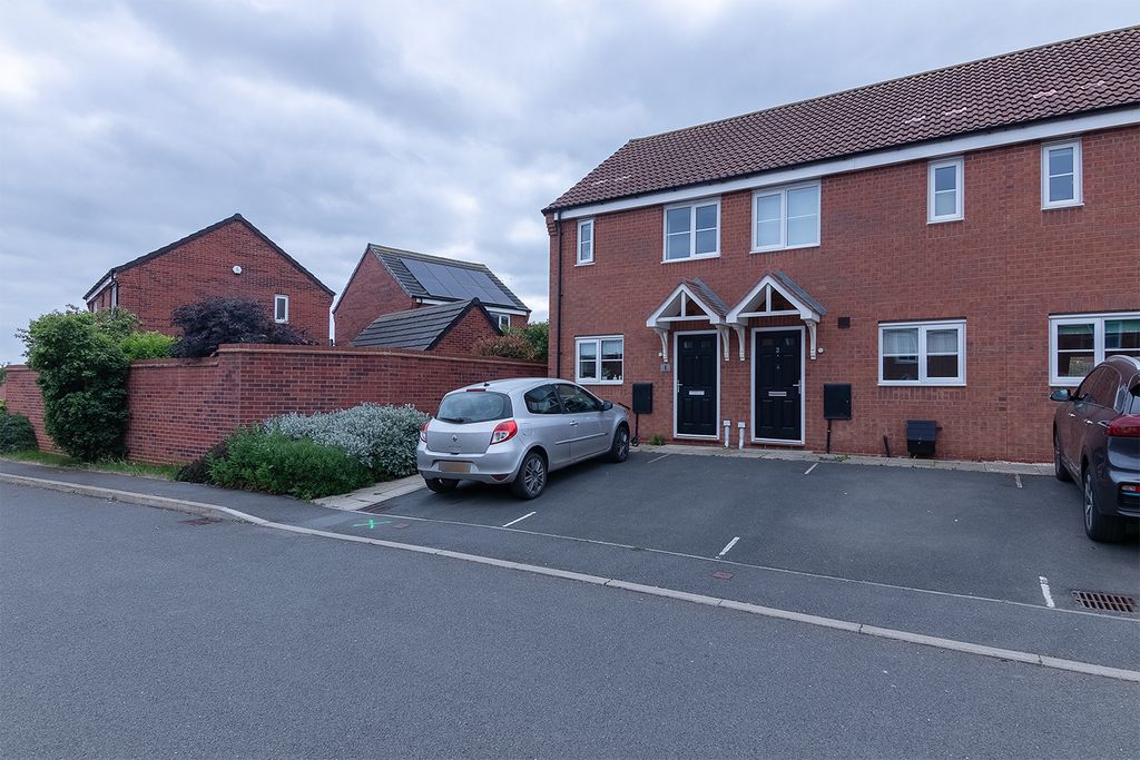 Property photo 1 of 27