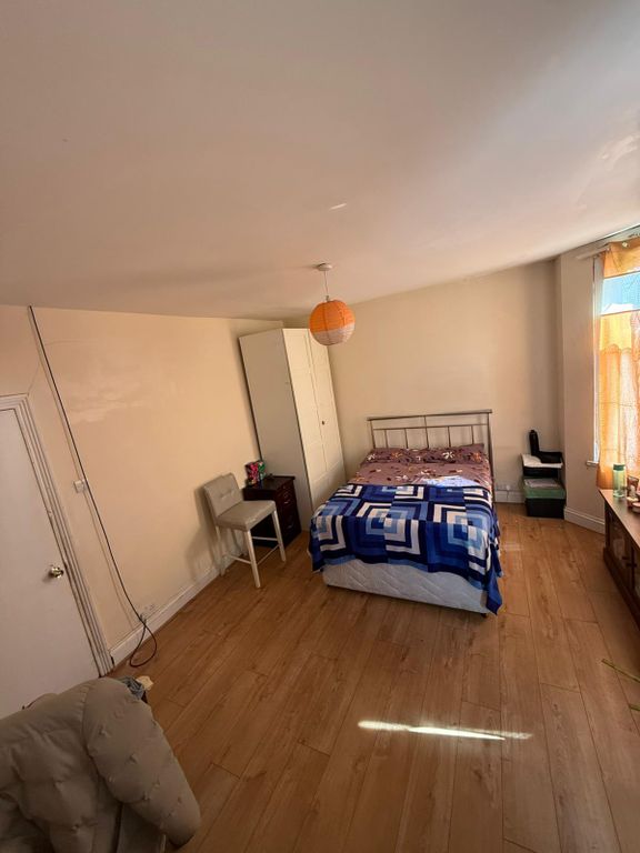 Property photo 1 of 4