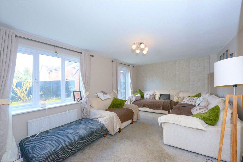Property photo 3 of 18 Picture No. 80