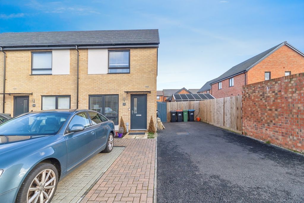 Property photo 1 of 20 Pbox-Img.Jpg