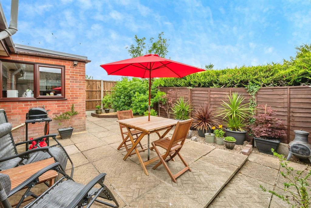 Property photo 2 of 16