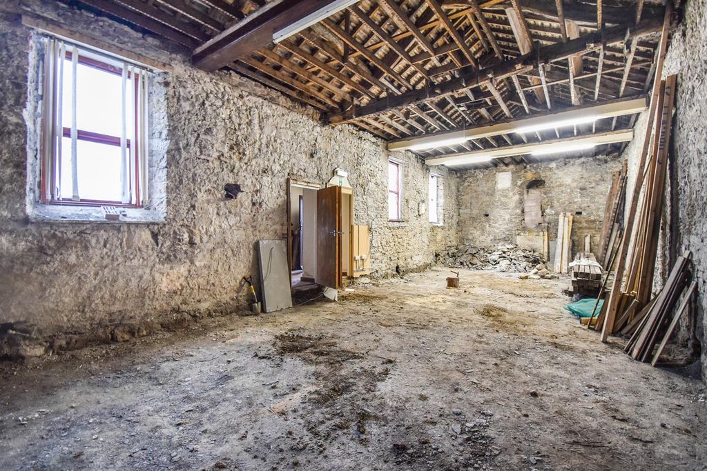 Property photo 2 of 11 Meeting Hall