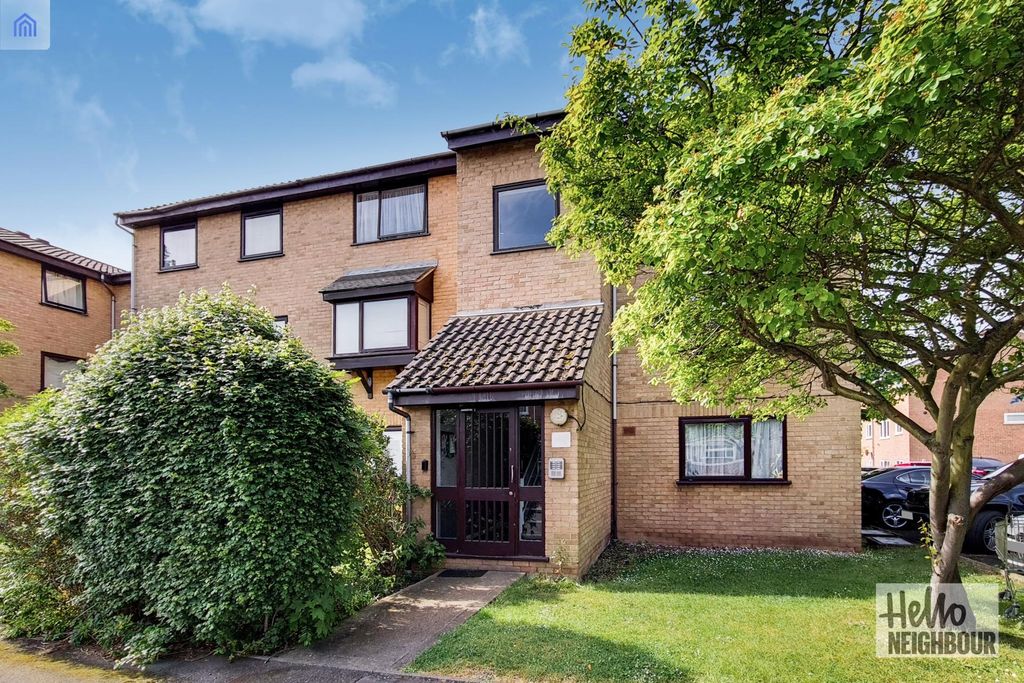 Property photo 1 of 9 Photo 0