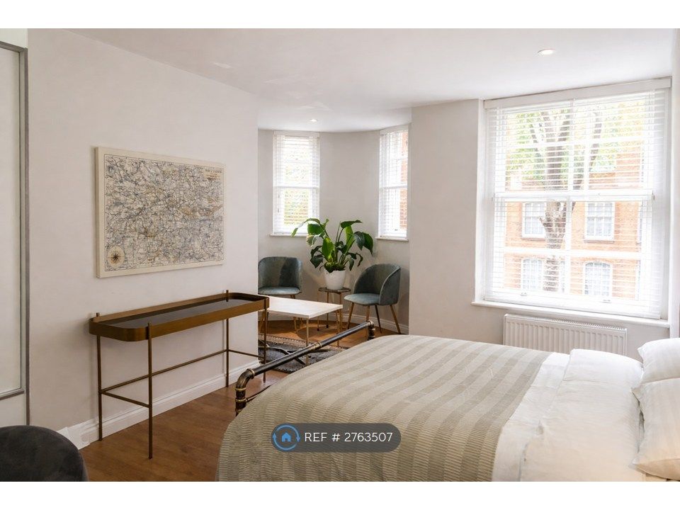 Property photo 1 of 8 Bedroom