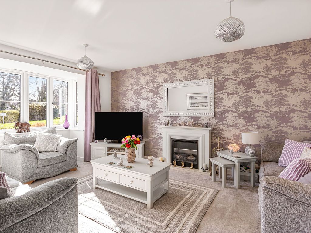 Property photo 3 of 32