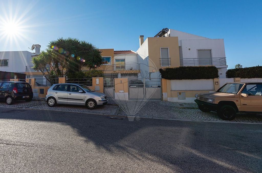 Property photo 2 of 47