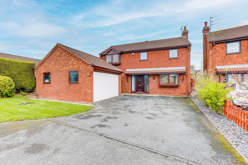 Property photo 1 of 27