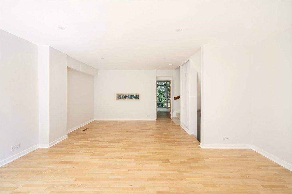 Property photo 3 of 15 Picture No. 04
