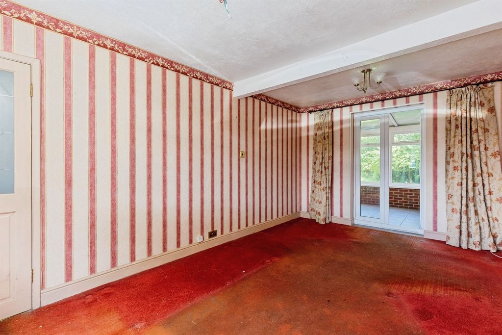 Property photo 3 of 14