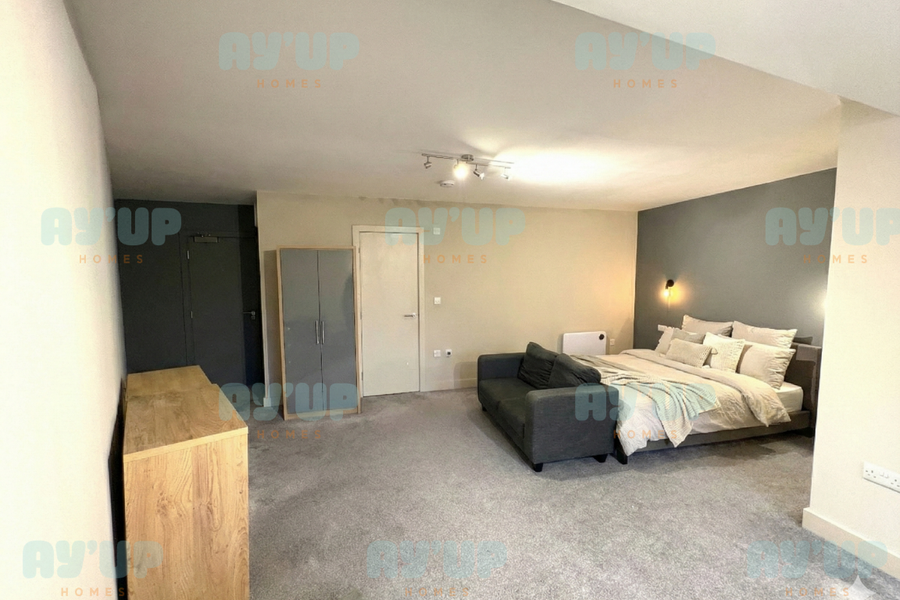 Property photo 2 of 12