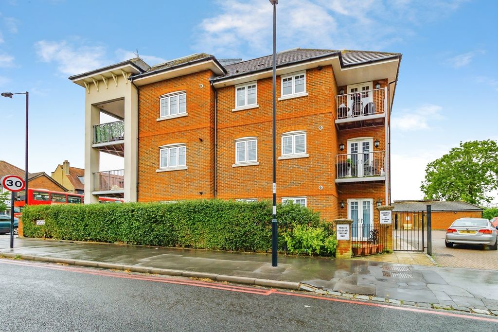 Property photo 1 of 18 Pbox-Img.Jpg