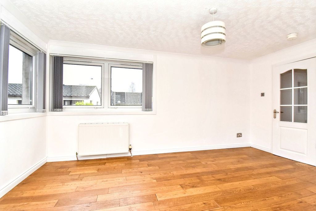 Property photo 3 of 14 Lounge Angle 2