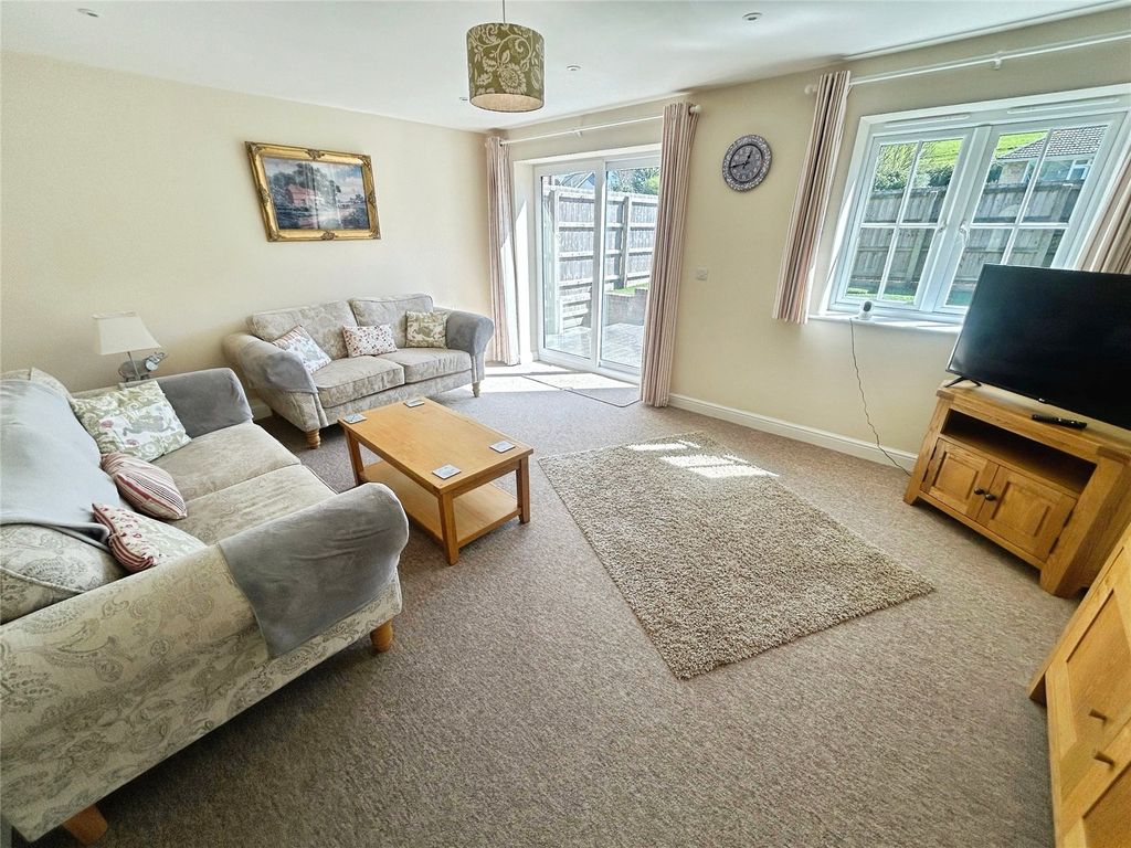 Property photo 3 of 19 Picture No. 11