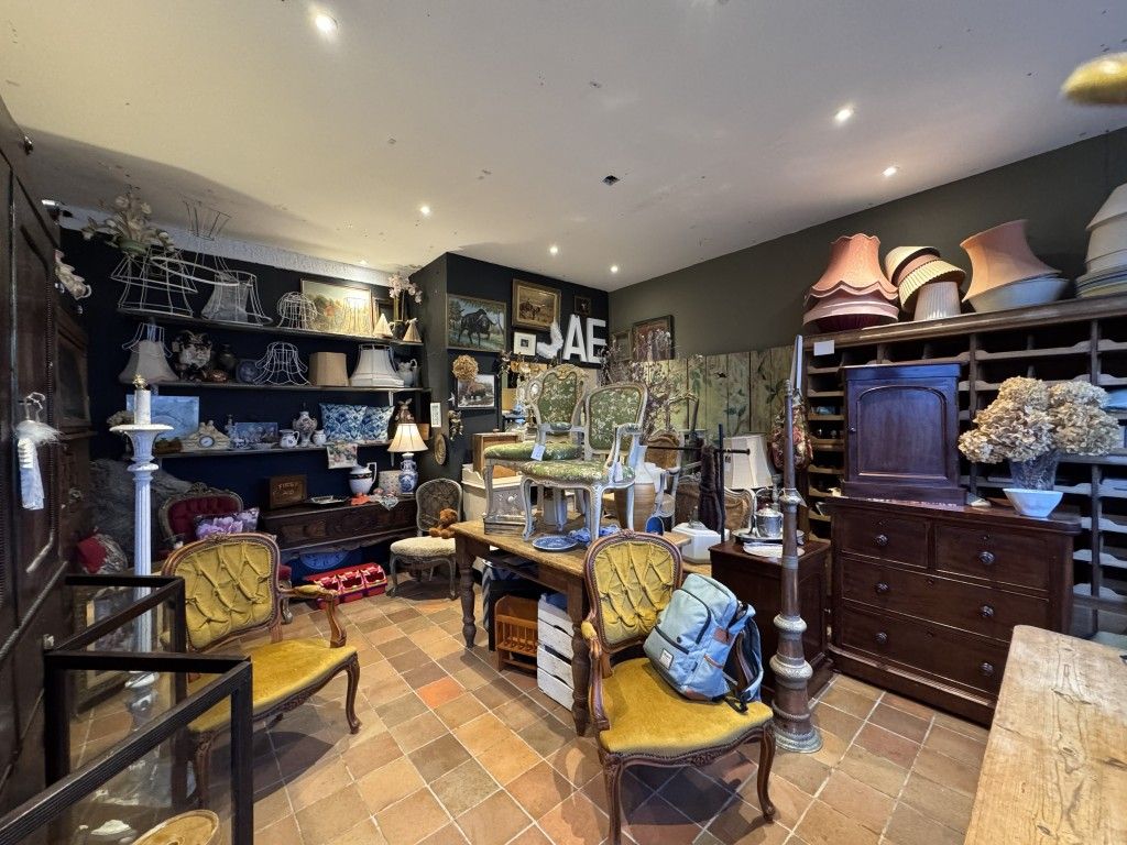 Property photo 3 of 4 Retail Area