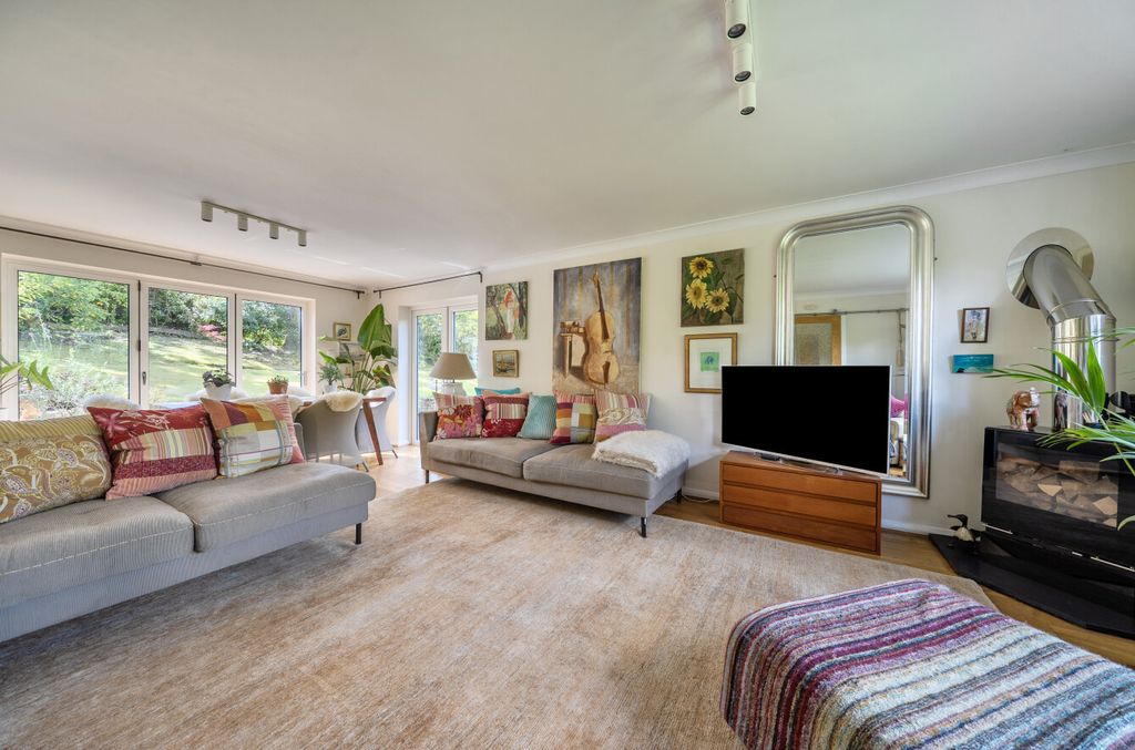 Property photo 2 of 21 1347360-6-68c020E...