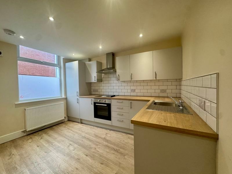 Property photo 2 of 7 Photo 6