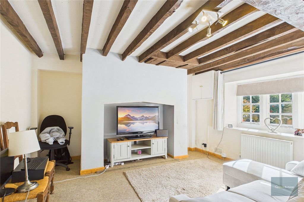 Property photo 2 of 7 Picture No. 12