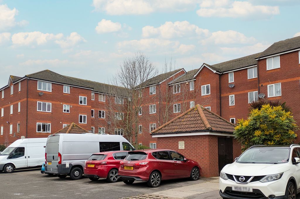 Property photo 1 of 10