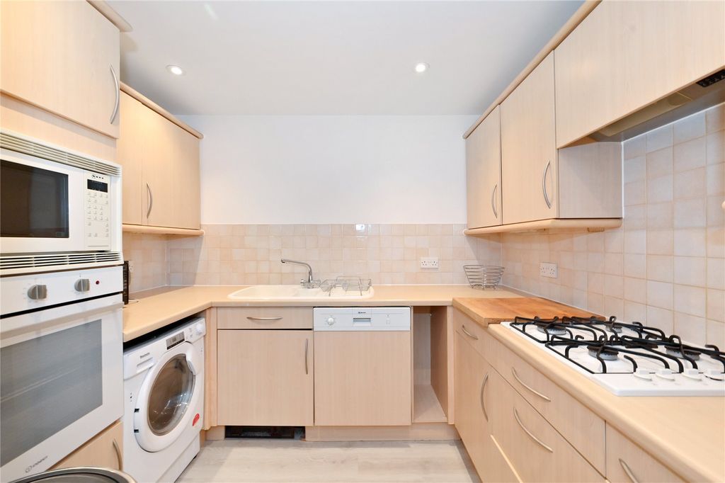 Property photo 3 of 13 Kitchen