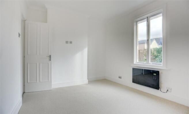 Property photo 3 of 9 Lounge