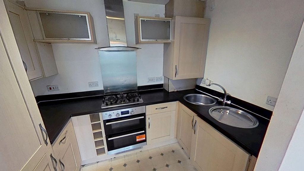 Property photo 3 of 13 Photo 3