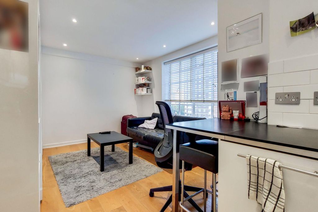 Property photo 2 of 10 Fyfvsdfs.Jpeg