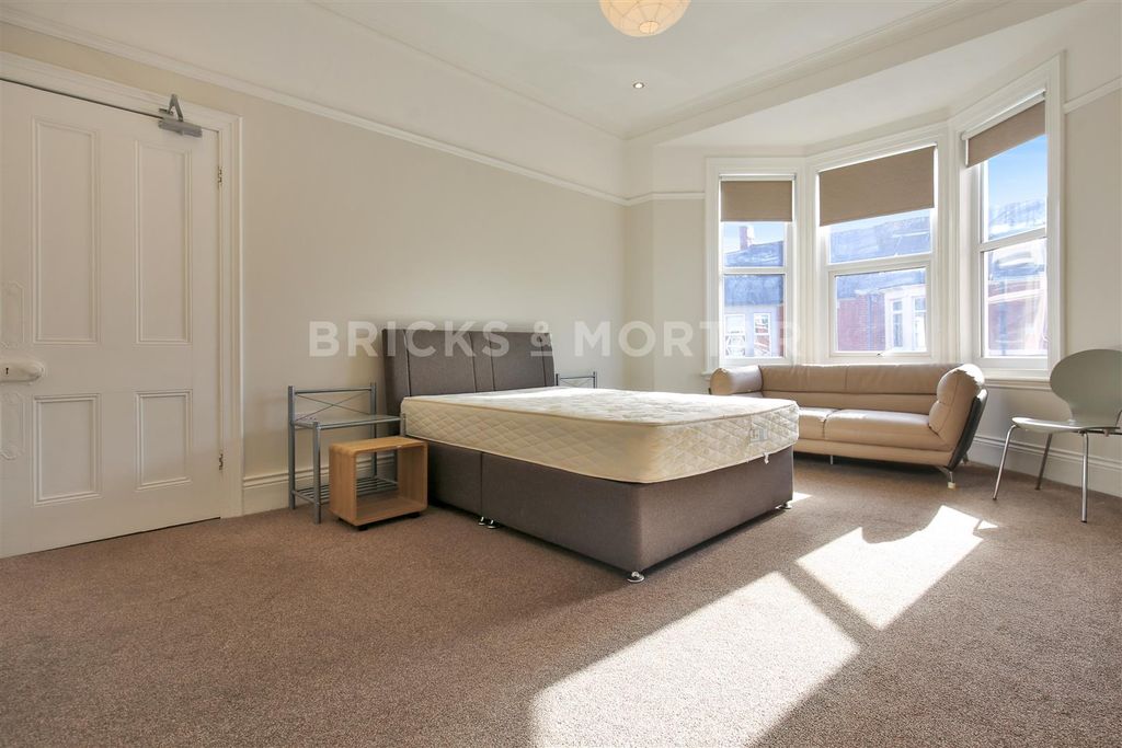 Property photo 3 of 9 Ooxzbhulagyueeoe.Jpg