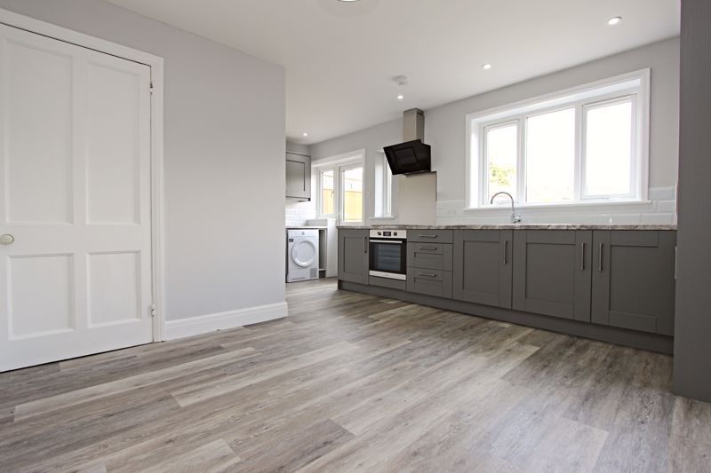 Property photo 2 of 19 Photo 13