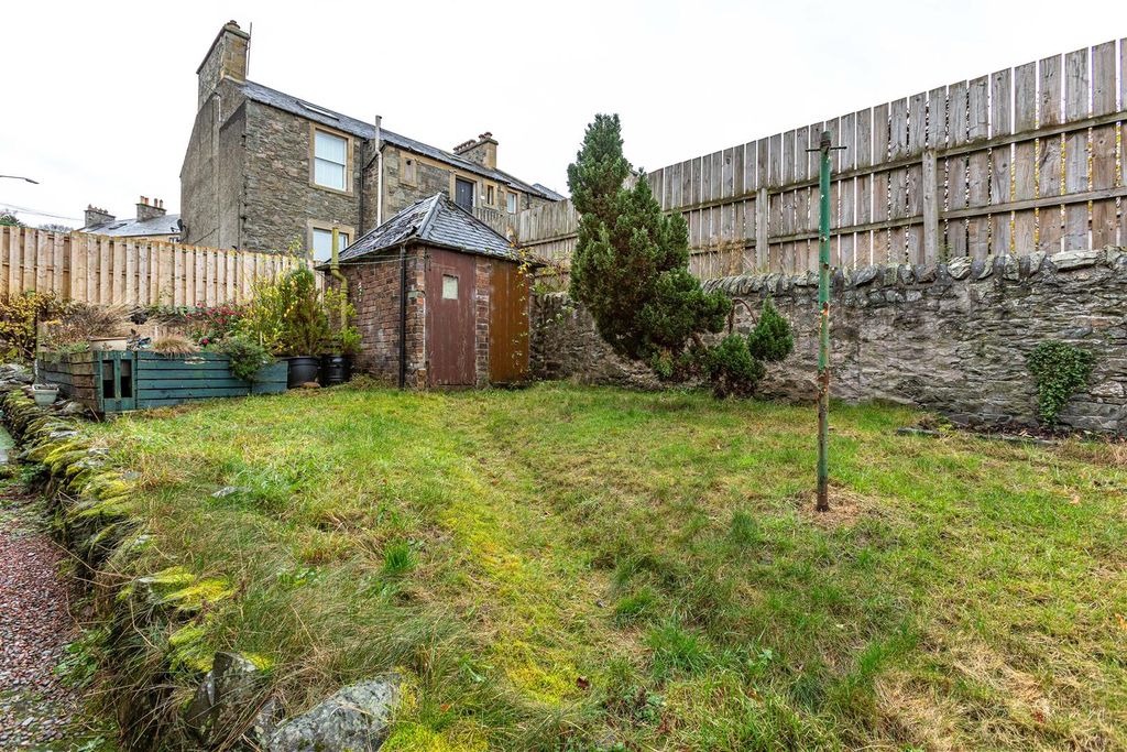 Property photo 2 of 23 9 Millburn Place Selkirk 36.Jpg