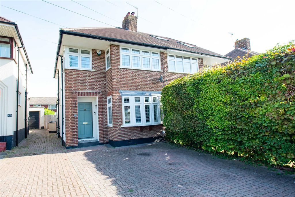 Property photo 1 of 16 2025.08.22 - 71 Borkwood Way, Br6 9Pe-1933.Jpg