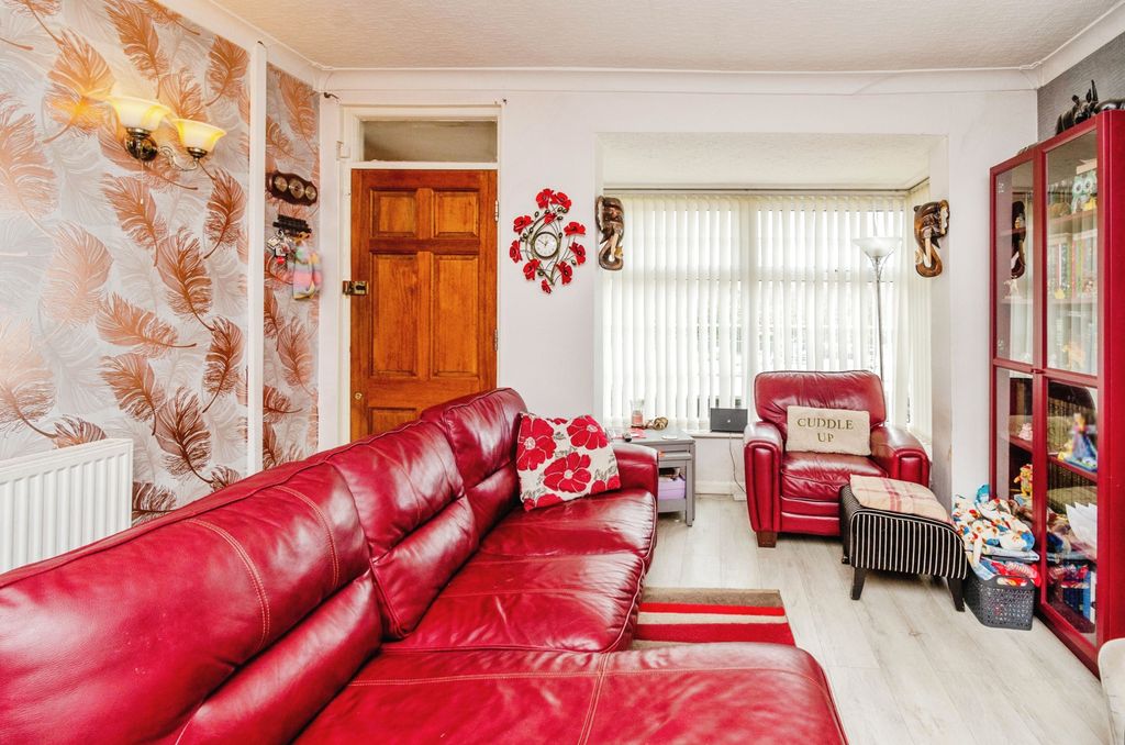Property photo 3 of 16 Photography