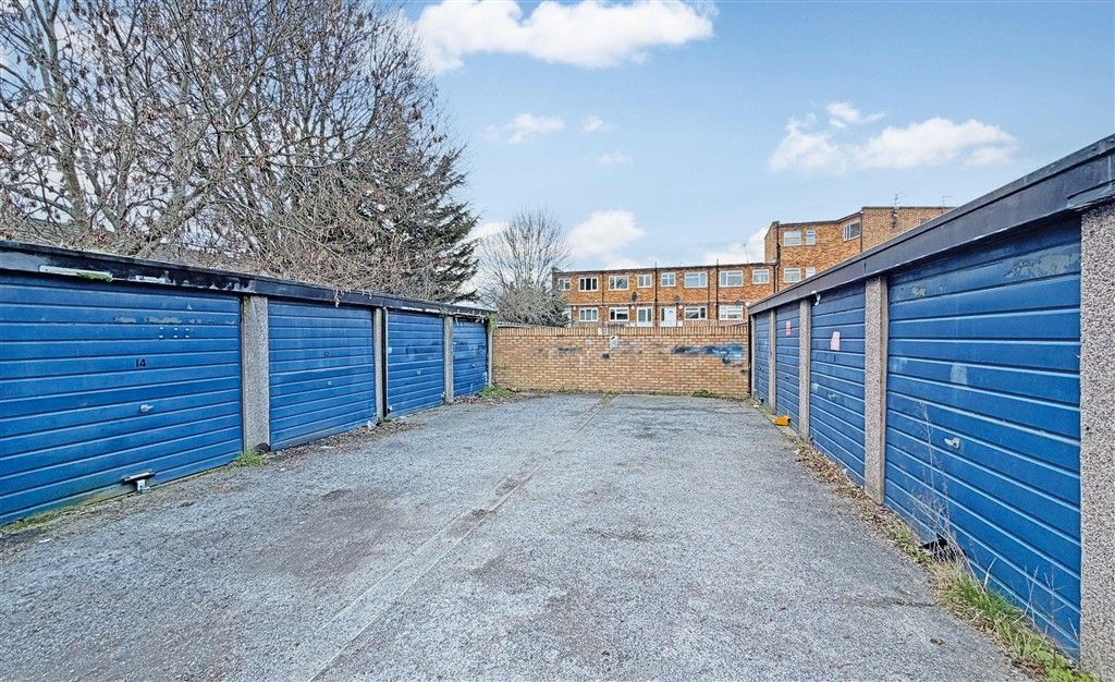 Property photo 3 of 6