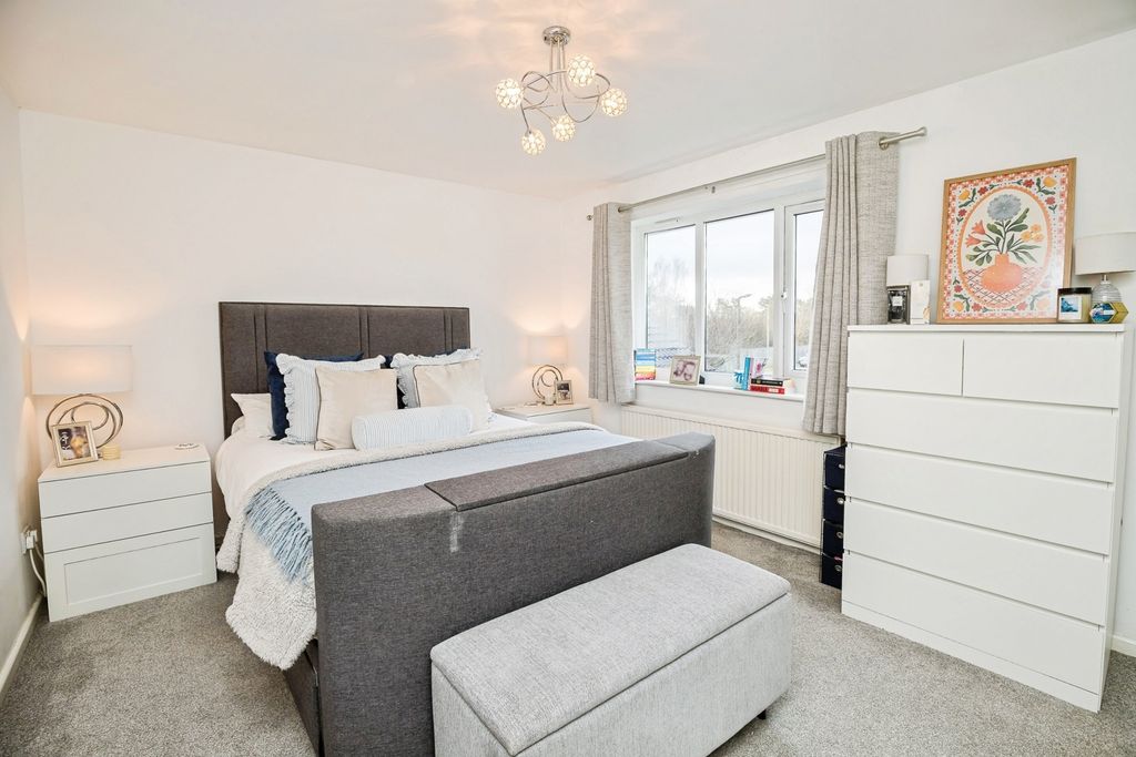 Property photo 3 of 17 Pbox-Img.Jpg