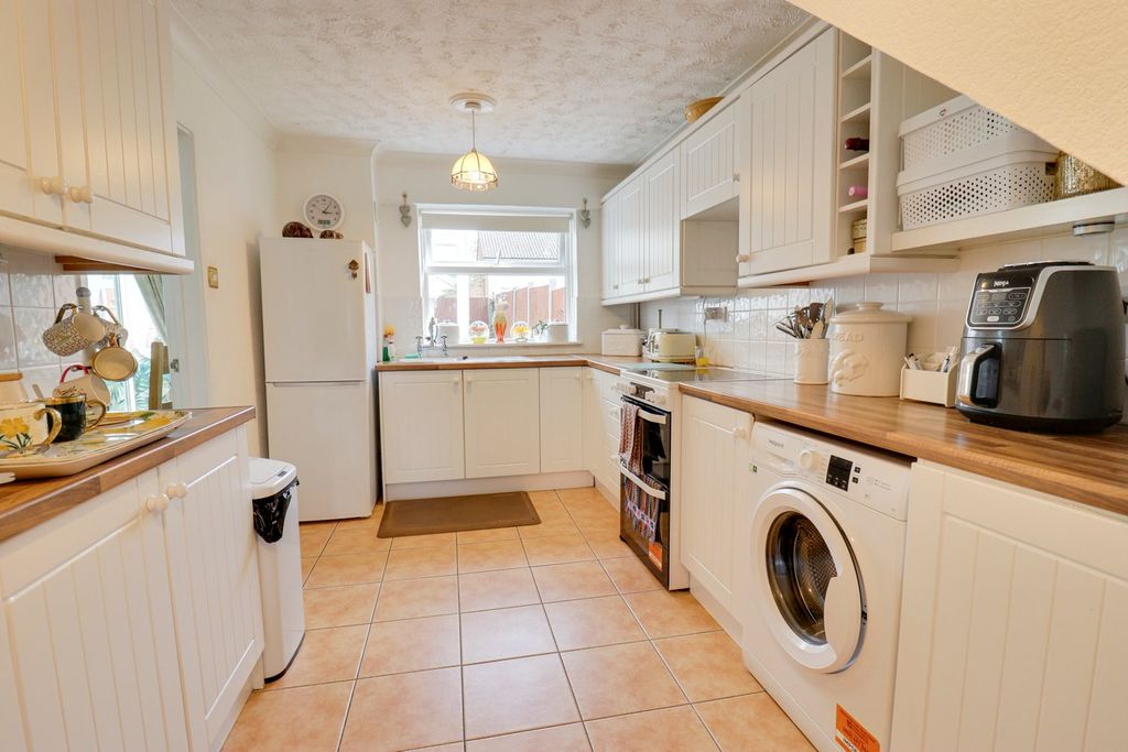 Property photo 2 of 15