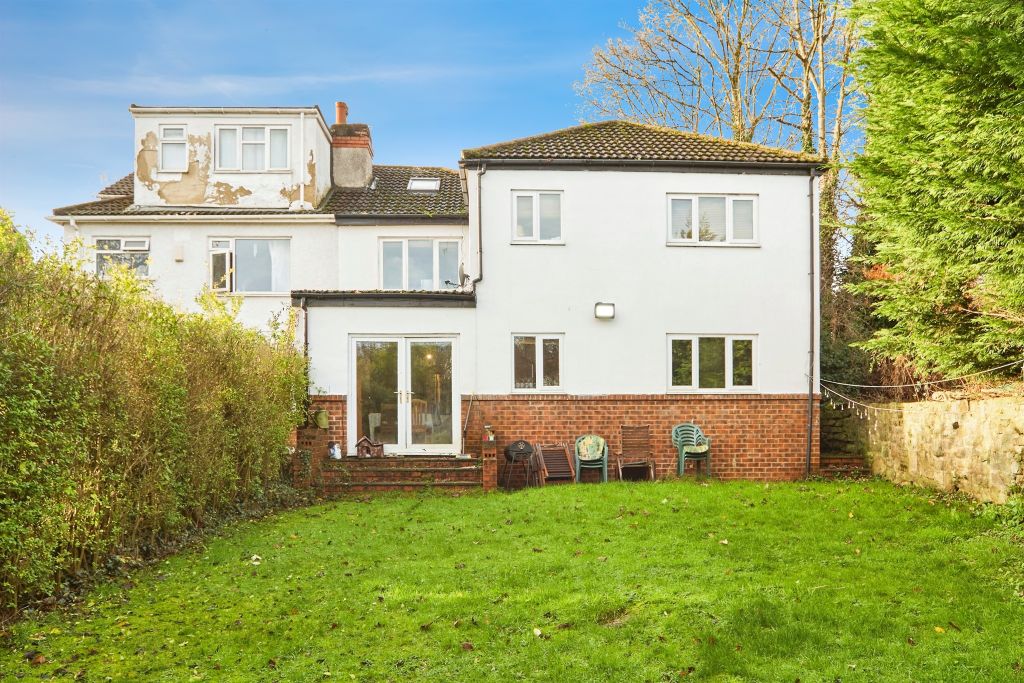 Property photo 3 of 20