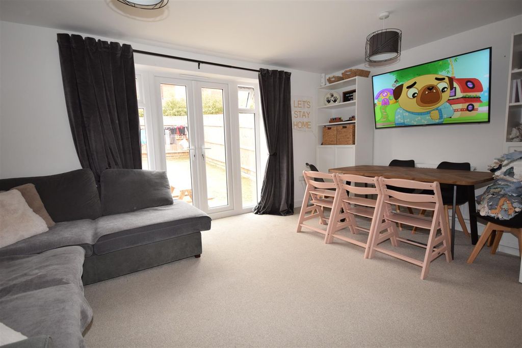 Property photo 3 of 14