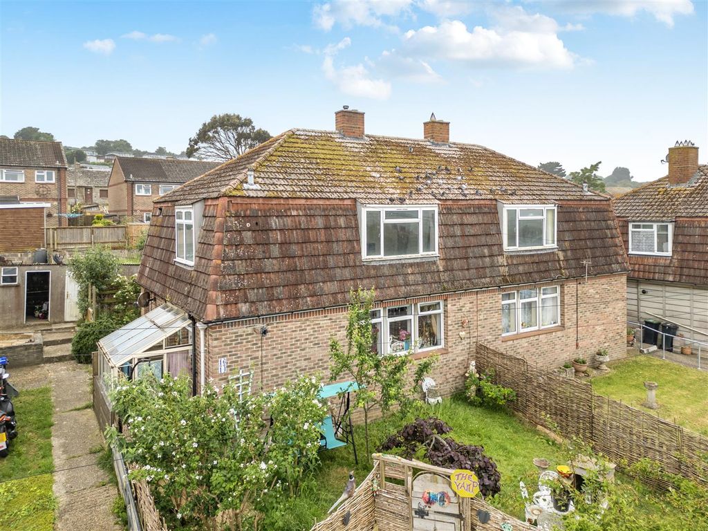 Property photo 1 of 18 1469457-1-6A1d8d570c760.Jpg
