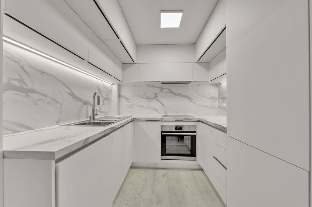 Property photo 2 of 10 2