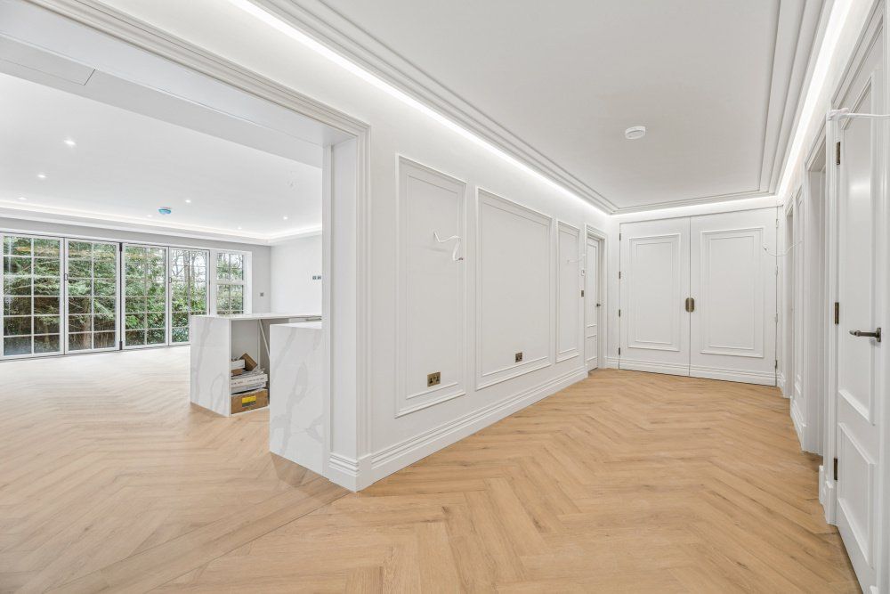 Property photo 1 of 10 Hallway