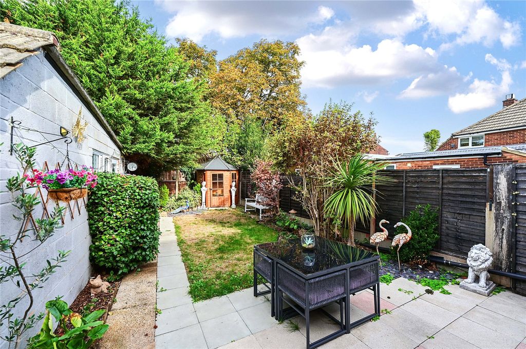 Property photo 3 of 12 Picture No. 13