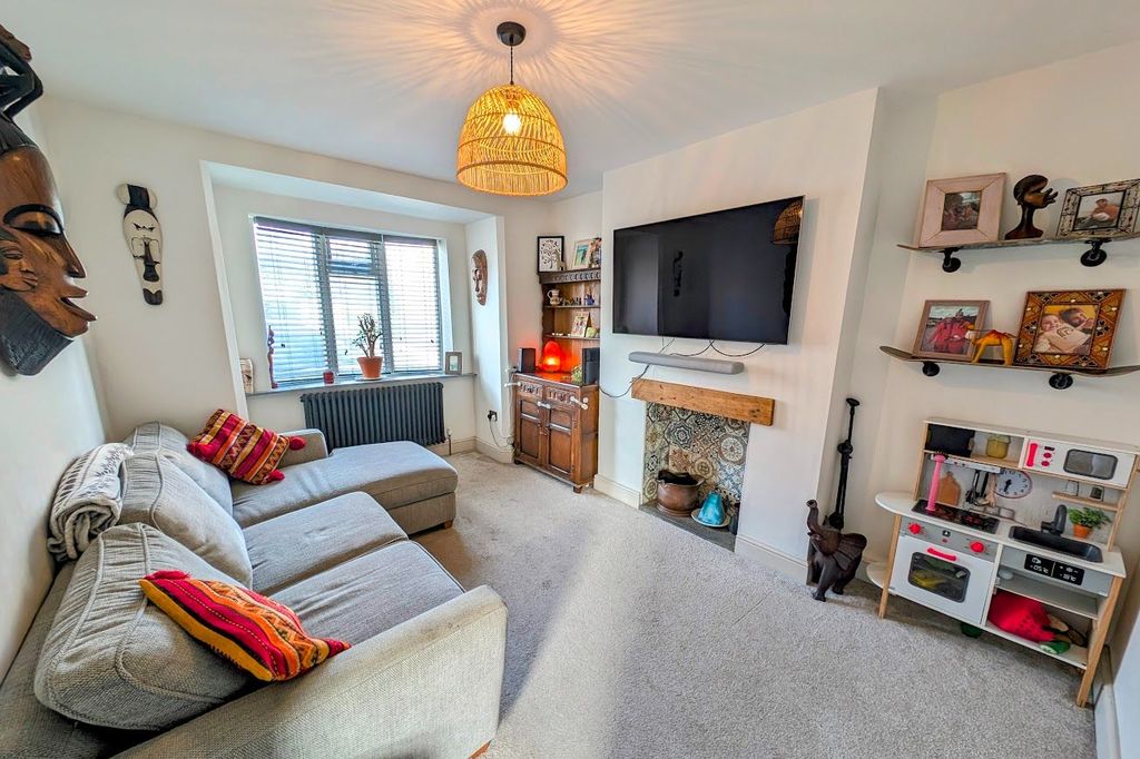 Property photo 2 of 13