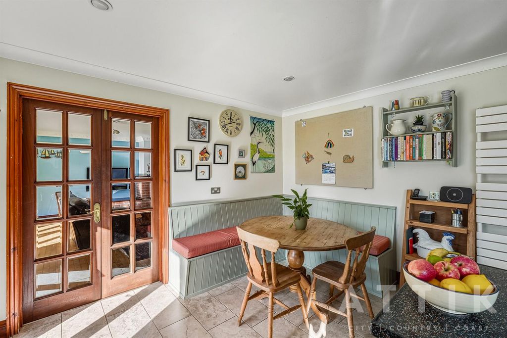 Additional image 6 of 5 bed detached house for saleQuay Street, Halesworth IP19