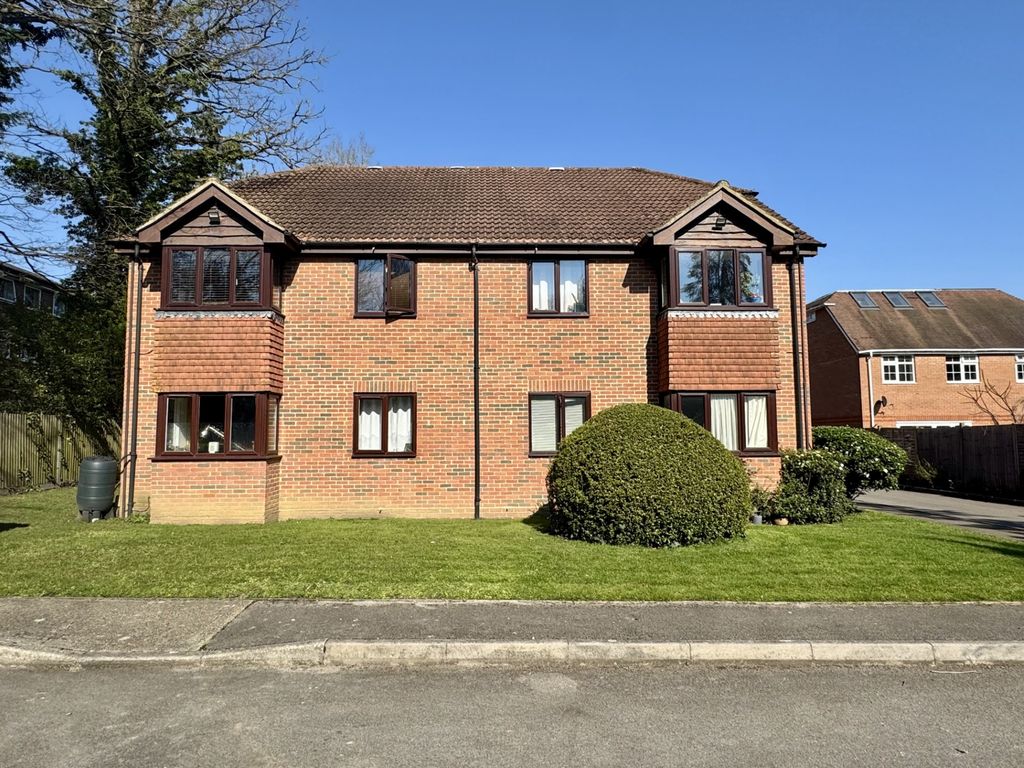 Property photo 2 of 7