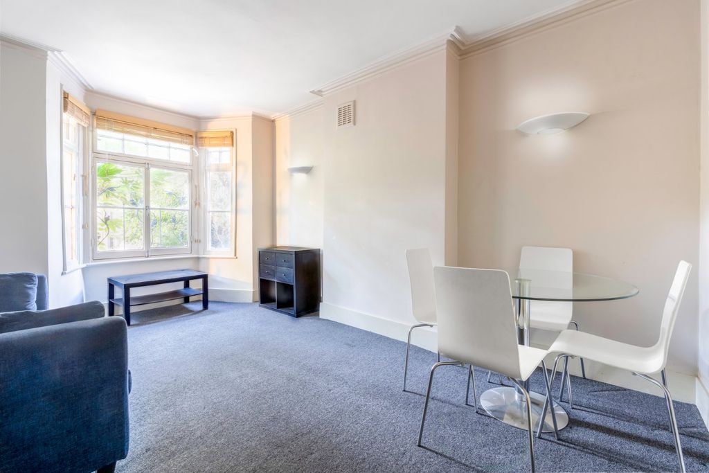 Property photo 2 of 20 Picture No. 13